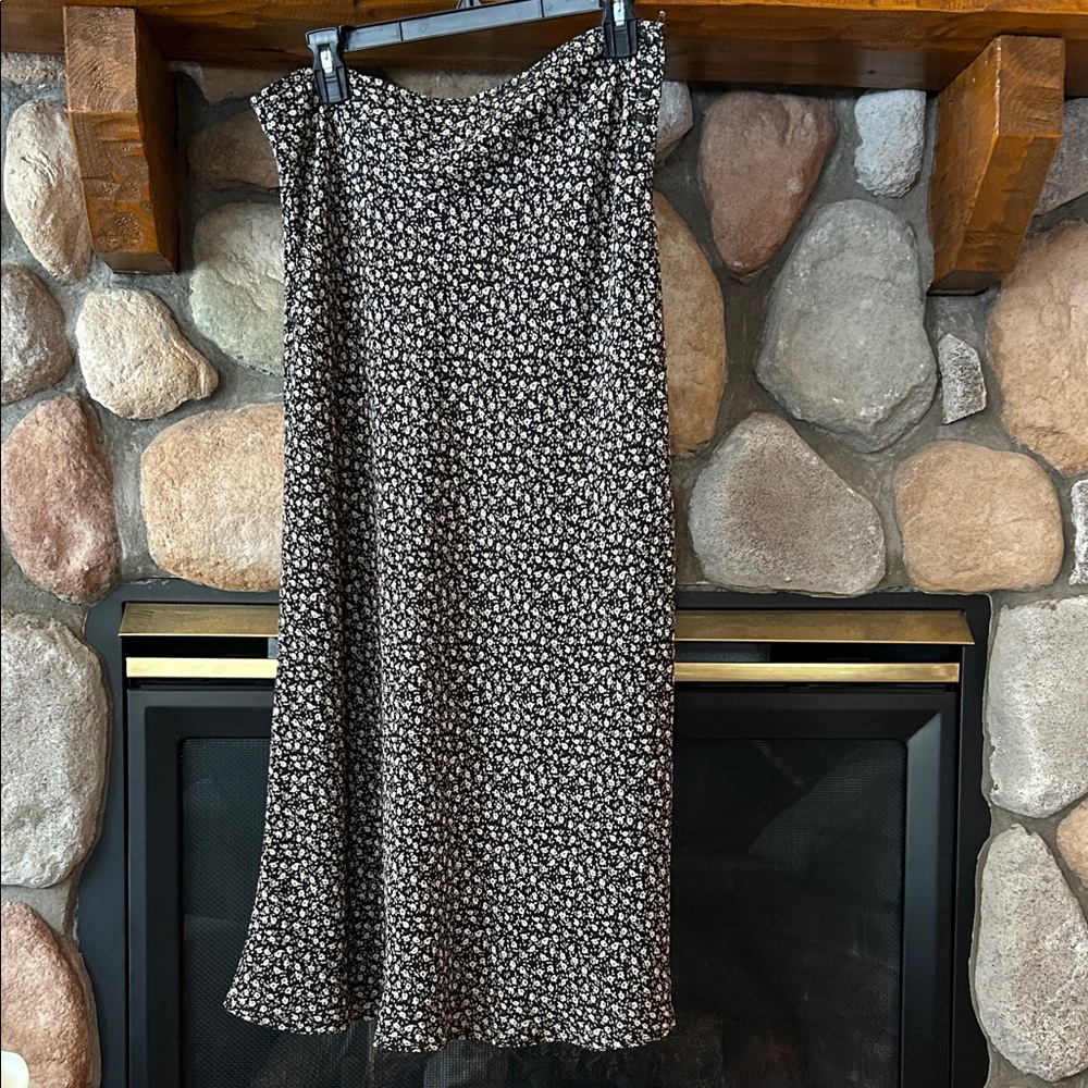 Express Black and White Floral A-Line Maxi Skirt, Size 9